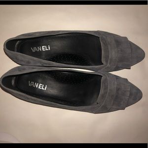 Vaneli Grey flats. size 9 1/2
